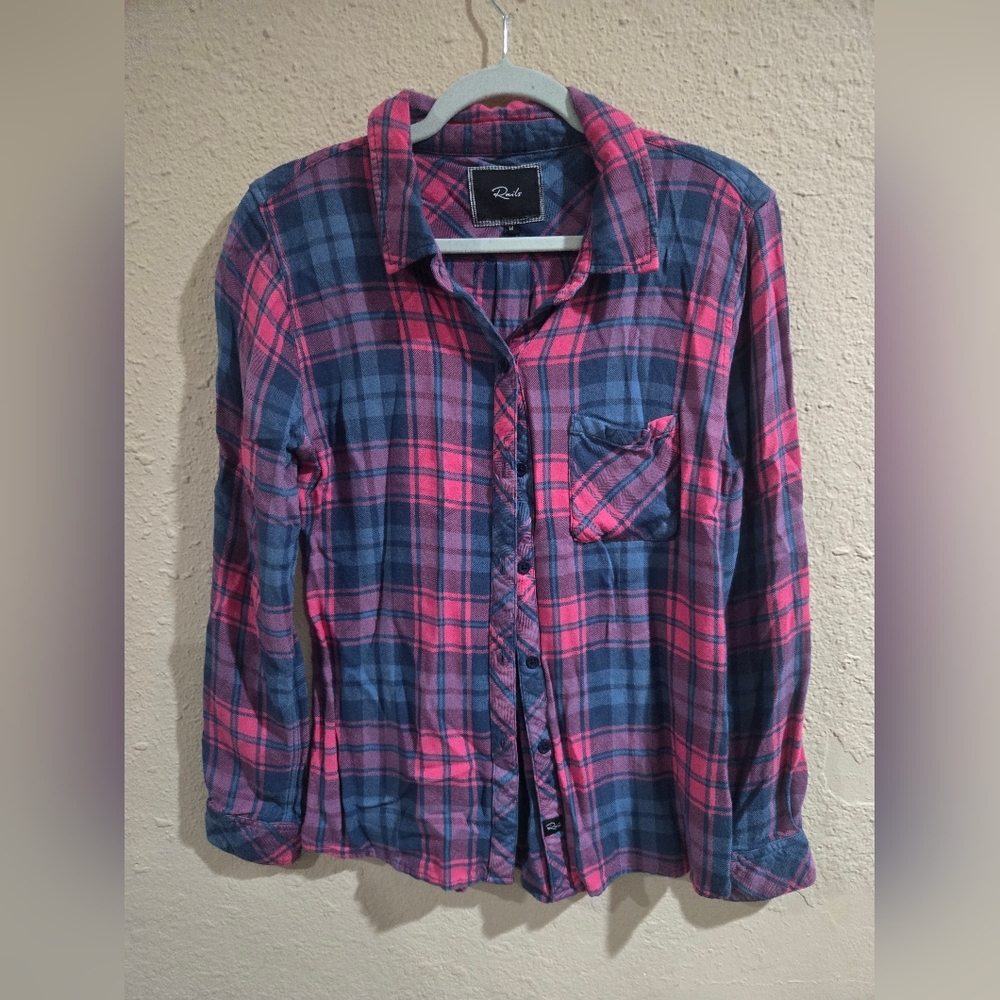 Rails Women’s Hunter Red Navy Plaid Flannel Button Down Shirt Size Medium